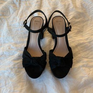NWOT Bershka Bow Suede Block Heels
